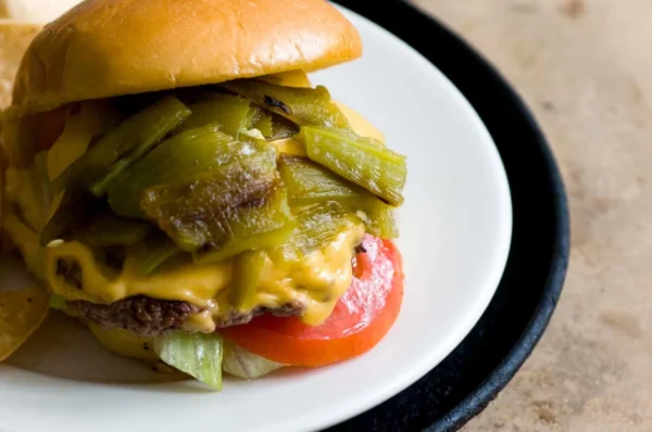Green Chilli Cheeseburger